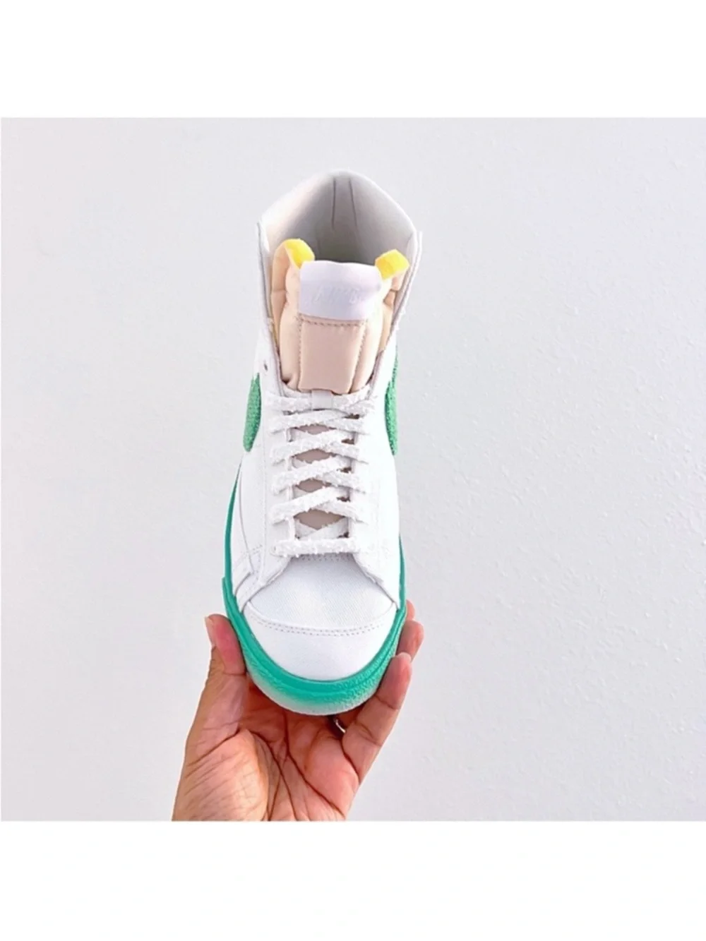 Nike Blazer Mid ‘77 Women’s Sneakers